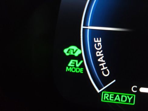 Used 2025 Toyota Sienna Platinum image 14