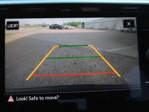 Used 2023 Volkswagen Atlas Cross Sport SEL image 37