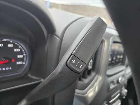 Used 2022 Chevrolet Silverado 1500 Custom image 23