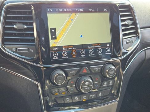 Used 2020 Jeep Grand Cherokee Limited image 25