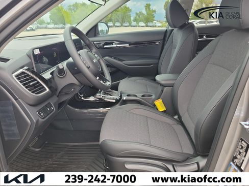 New 2026 Kia Seltos S FWD image 19