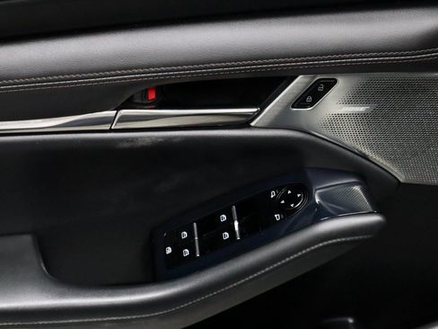 Used 2022 MAZDA MAZDA3 s image 24