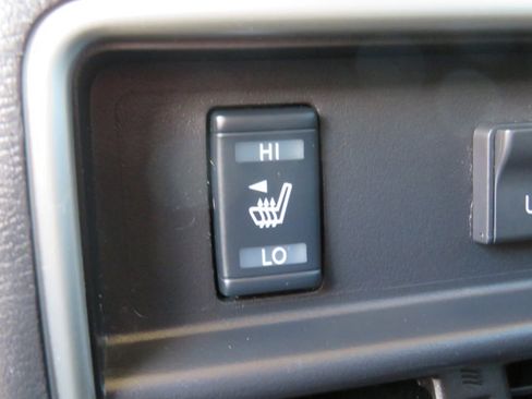 Used 2018 Nissan Murano SL w/ Moonroof Package image 15