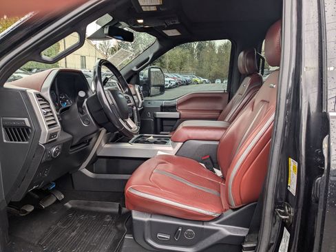 Used 2019 Ford F350 Platinum w/ Platinum Ultimate Package image 13