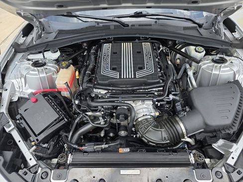 Used 2018 Chevrolet Camaro ZL1 RWD image 8