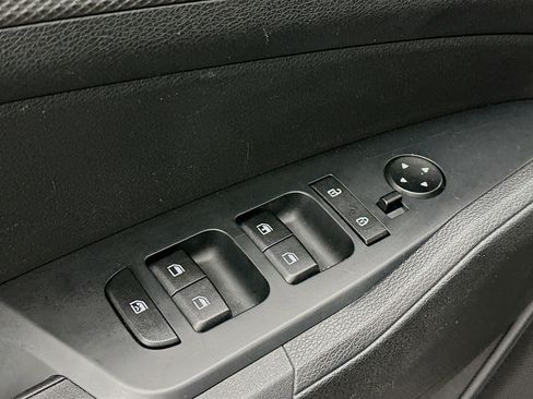 Used 2024 Kia Sportage LX image 15