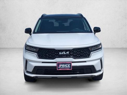 Used 2023 Kia Sorento S w/ Panoramic Sunroof Package FWD image 2