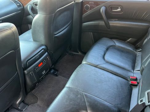 Used 2017 Nissan Armada Platinum image 5