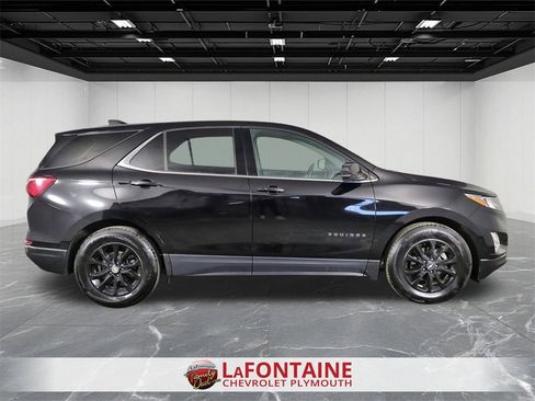 Certified 2020 Chevrolet Equinox LT w/ Driver Convenience Package image 9