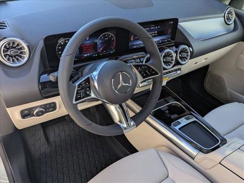 New 2026 Mercedes-Benz GLA 250 image 3