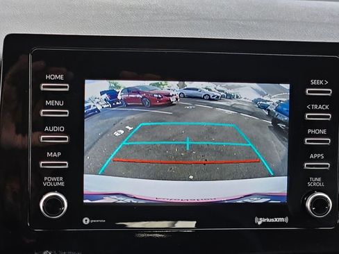 Used 2023 Toyota Camry SE image 11