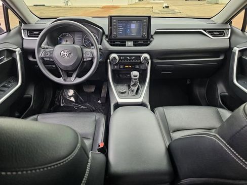 Used 2019 Toyota RAV4 XLE image 19