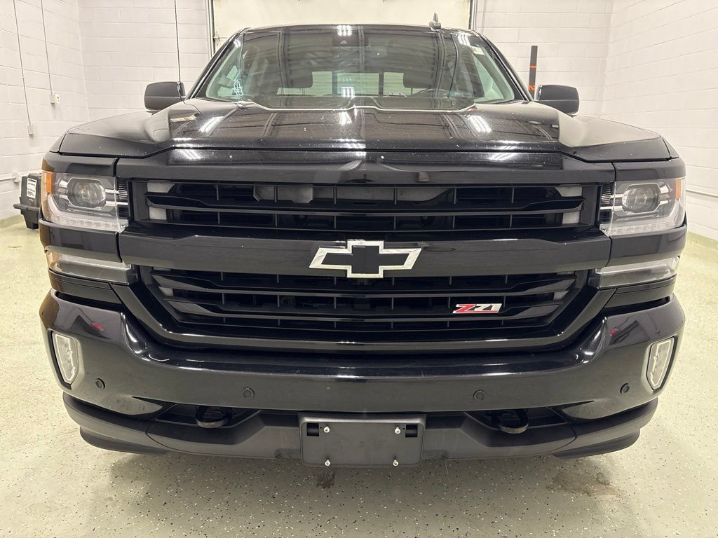 Used 2017 Chevrolet Silverado 1500 LTZ Z71 w/ LTZ Plus Package AWD/4WD image 10