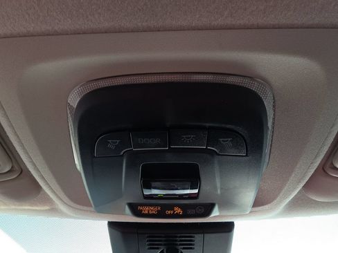Used 2025 Toyota Corolla LE FWD image 24