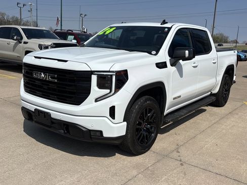 Used 2024 GMC Sierra 1500 Elevation w/ Elevation Premium Package image 10