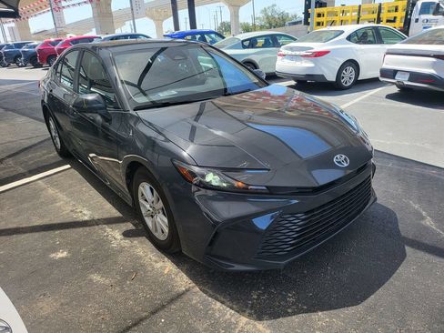 Used 2025 Toyota Camry LE FWD image 2