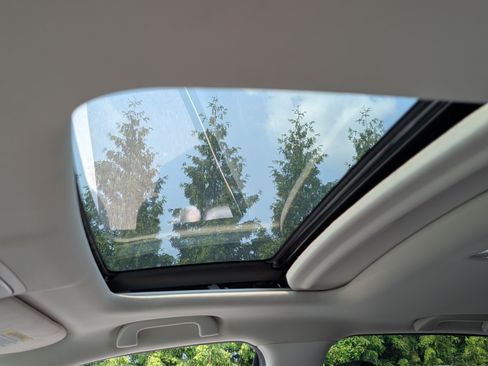 Used 2015 Honda CR-V Touring image 19