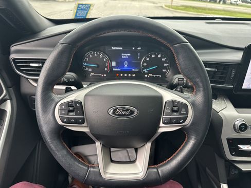 Used 2022 Ford Explorer Timberline AWD/4WD image 4