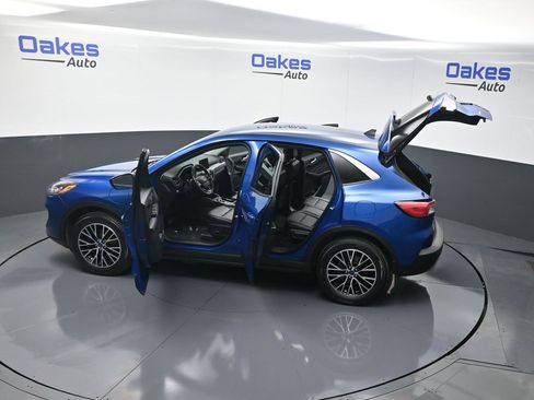 Used 2022 Ford Escape SEL w/ Technology Package image 57