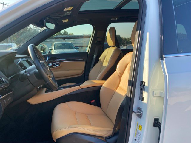 Used 2019 Volvo XC90 T6 Momentum w/ Advanced Package AWD/4WD image 12