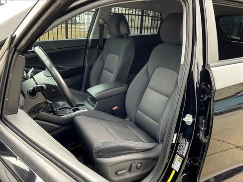 Used 2017 Hyundai Tucson Sport image 24