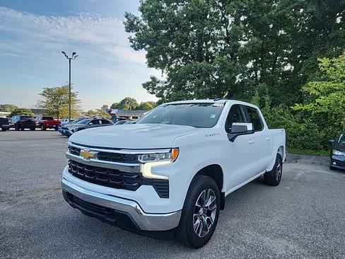Used 2023 Chevrolet Silverado 1500 LT AWD/4WD image 1
