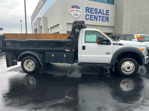 Used 2015 Ford F550 4x4 Regular Cab Super Duty image 4