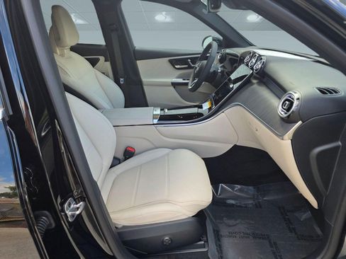 New 2026 Mercedes-Benz GLC 300 4MATIC image 19