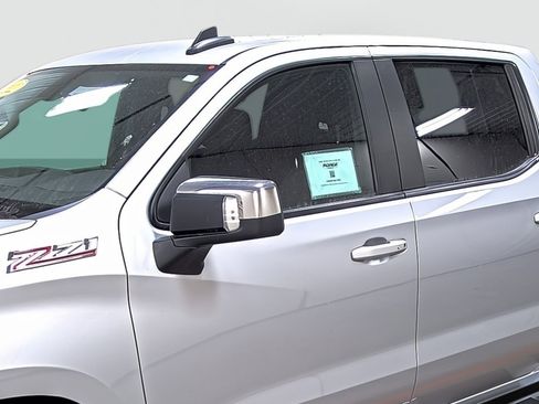 Certified 2022 Chevrolet Silverado 1500 LT image 8