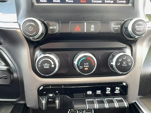 Used 2019 RAM 2500 Big Horn w/ Towing Technology Group AWD/4WD image 29