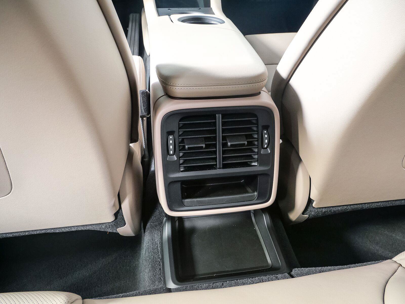 Certified 2024 Porsche Taycan RWD image 21