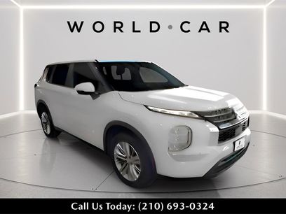 Used 2024 Mitsubishi Outlander ES