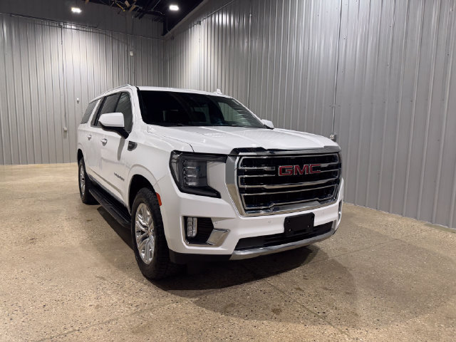 Used 2023 GMC Yukon XL SLT AWD/4WD image 4