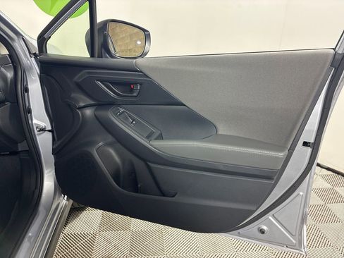 Certified 2025 Subaru Crosstrek 2.0i Premium image 33
