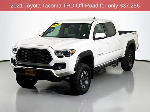 Used 2021 Toyota Tacoma TRD Off-Road image 3