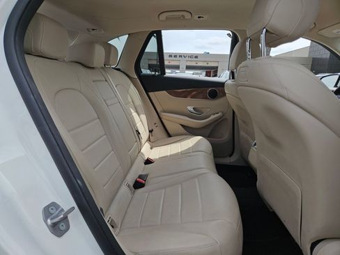 Used 2018 Mercedes-Benz GLC 300 4MATIC image 18