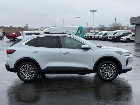 New 2026 Ford Escape Base image 7