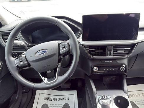 Used 2023 Ford Escape Active AWD/4WD image 16