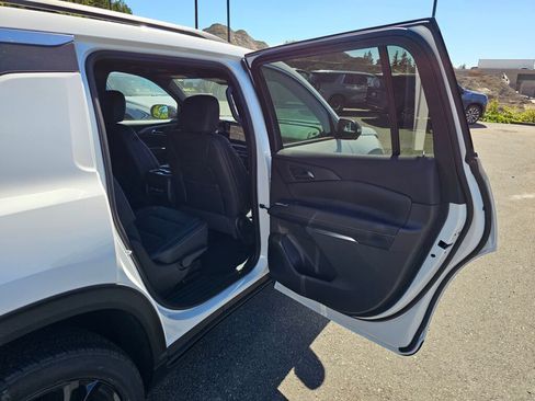 New 2026 Chevrolet Traverse LT w/ Driver Confidence Package AWD/4WD image 26