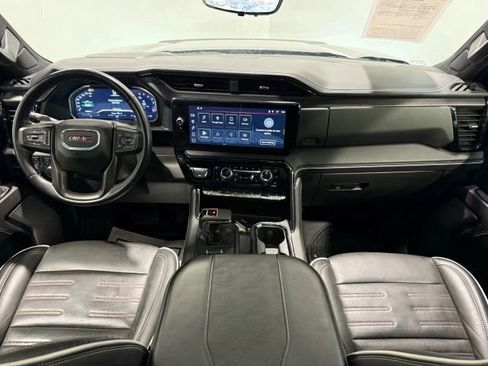 Used 2024 GMC Sierra 1500 AT4X image 14