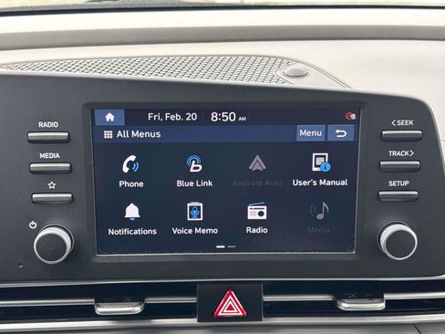 Used 2022 Hyundai Elantra SEL image 29