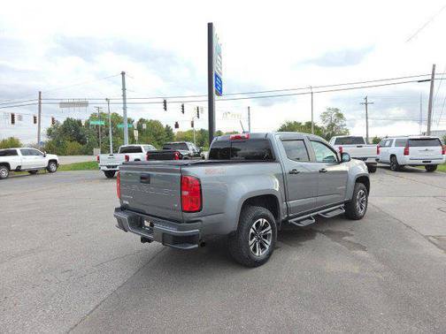 Used 2022 Chevrolet Colorado Z71 w/ Trail Boss Package AWD/4WD image 6