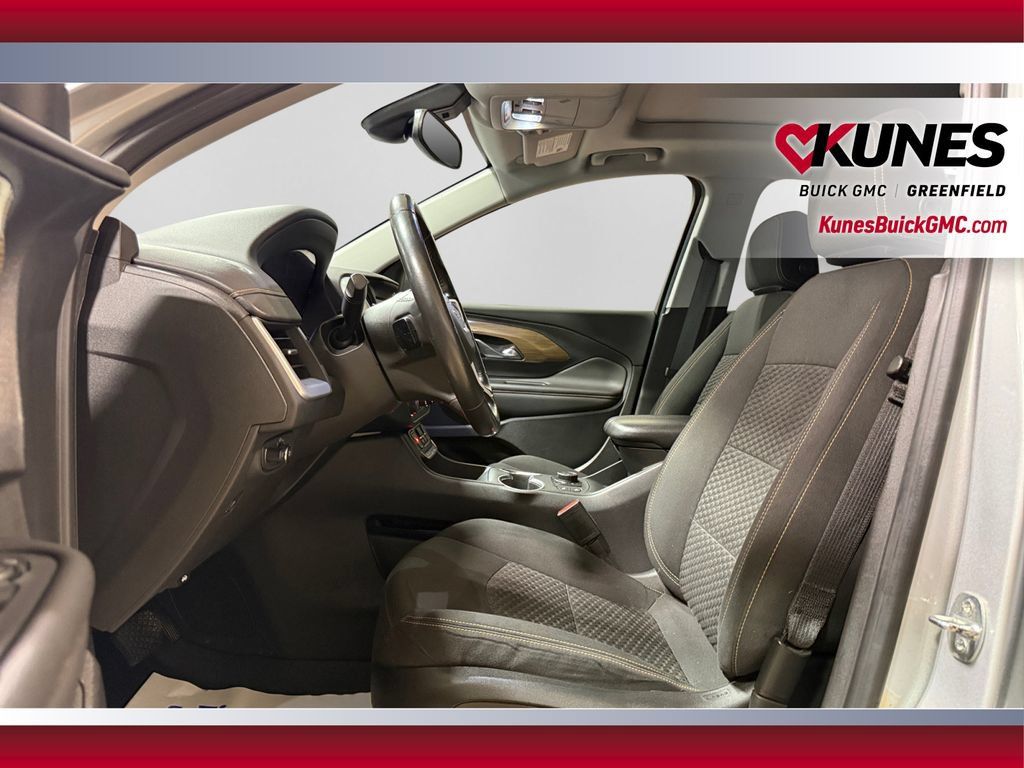 Used 2021 GMC Terrain SLE w/ Driver Convenience Package AWD/4WD image 21