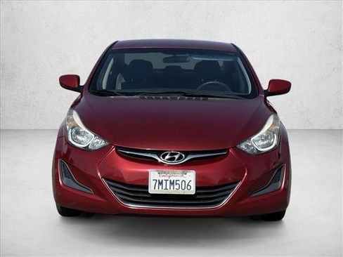 Used 2016 Hyundai Elantra SE image 2