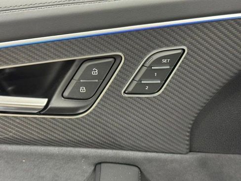 New 2026 Audi SQ8 Prestige AWD/4WD image 25