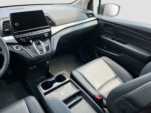 Used 2025 Honda Odyssey EX-L image 25