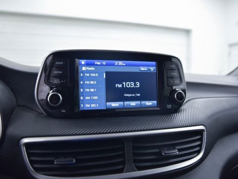 Used 2019 Hyundai Tucson SE image 17