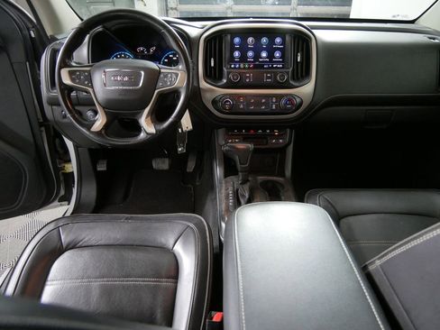 Used 2021 GMC Canyon Denali image 18