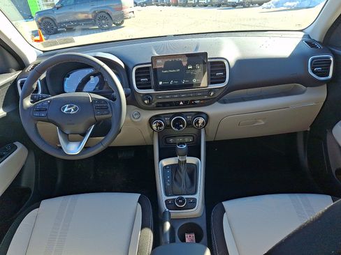 New 2026 Hyundai Venue SEL image 10