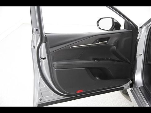 Used 2025 Toyota Camry LE FWD image 4